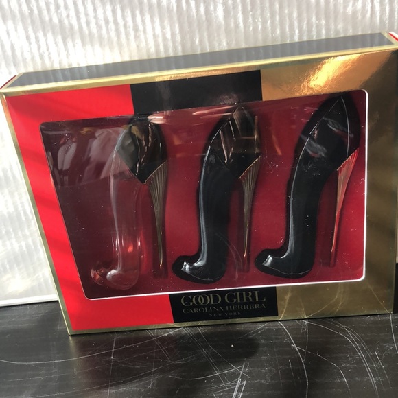 COPY - COPY - Carolina Herrera good girl set - Picture 2 of 7